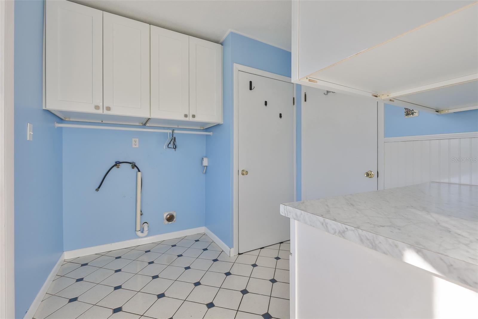 Image 22 of 45 For 2973 Forest Circle