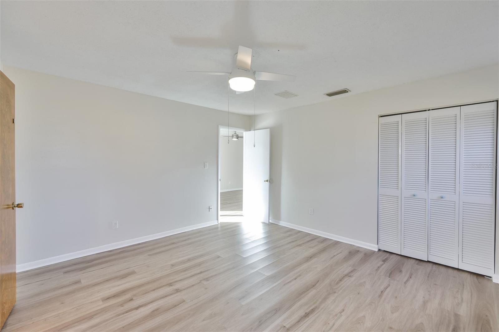 Image 25 of 45 For 2973 Forest Circle