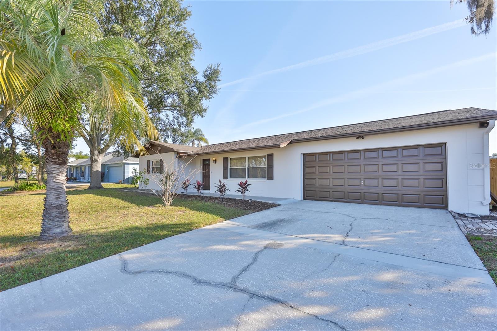 Image 4 of 45 For 2973 Forest Circle