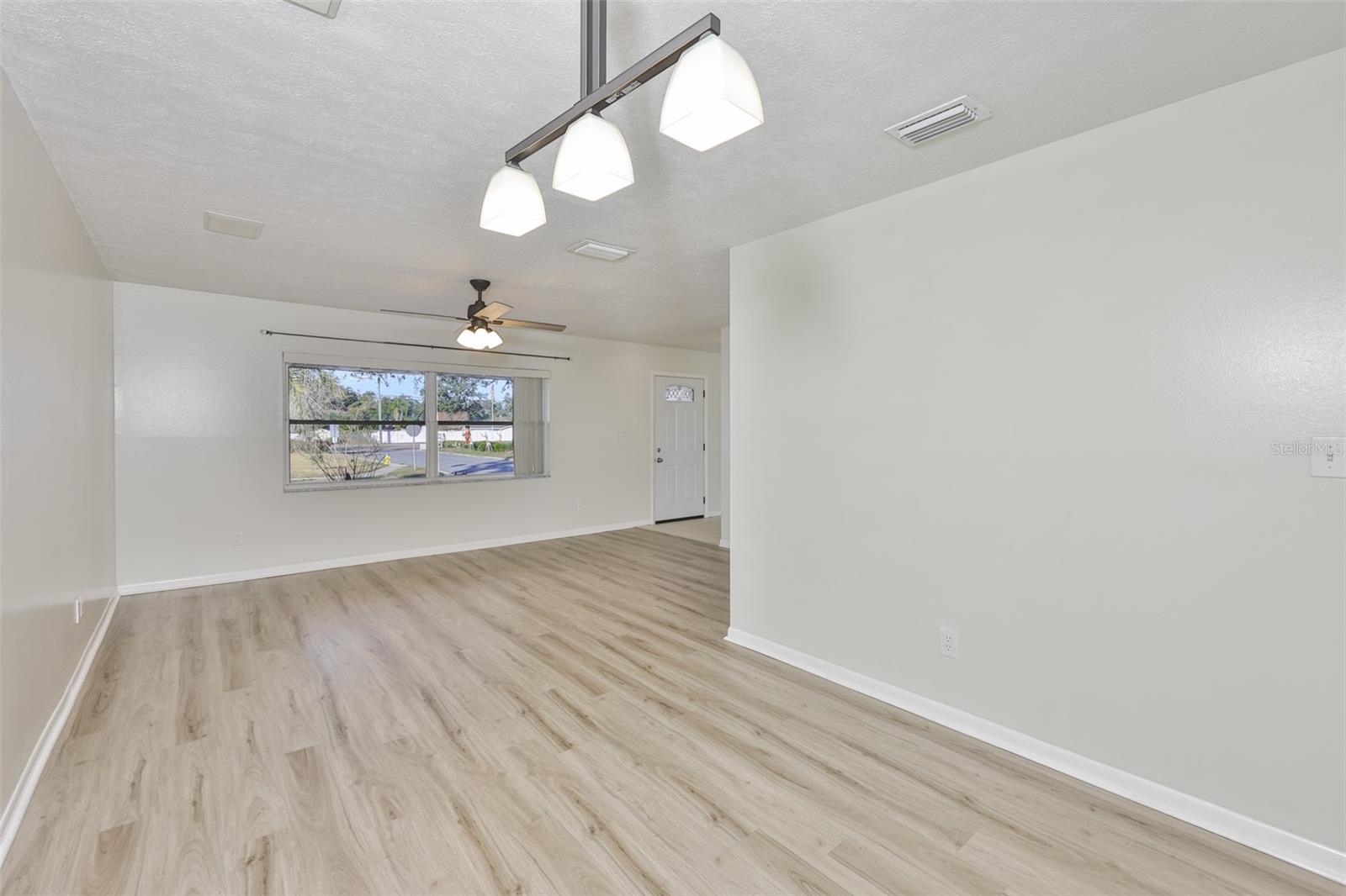 Image 9 of 45 For 2973 Forest Circle