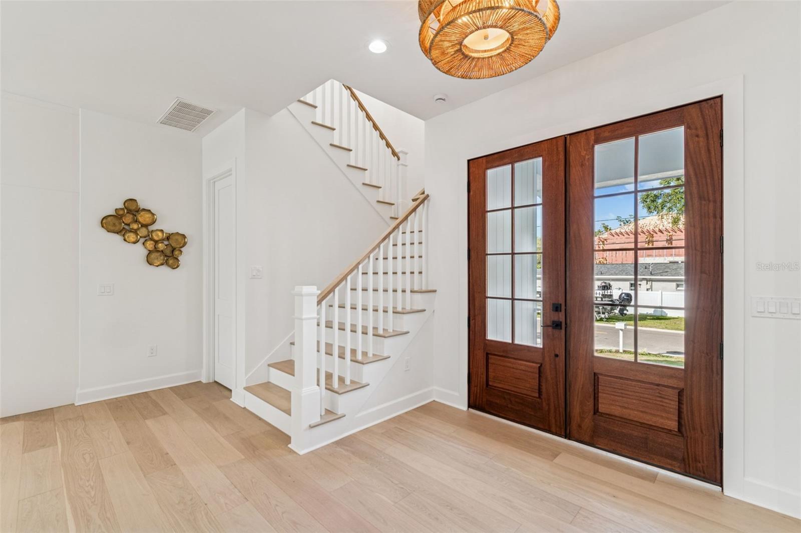 Image 11 of 87 For 4814 Euclid Avenue