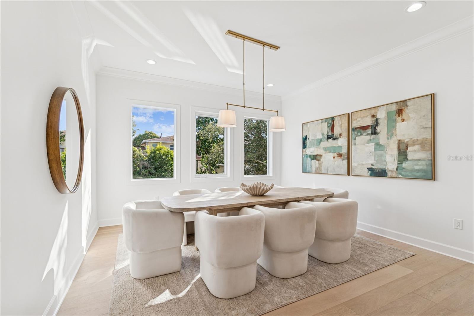 Image 15 of 87 For 4814 Euclid Avenue