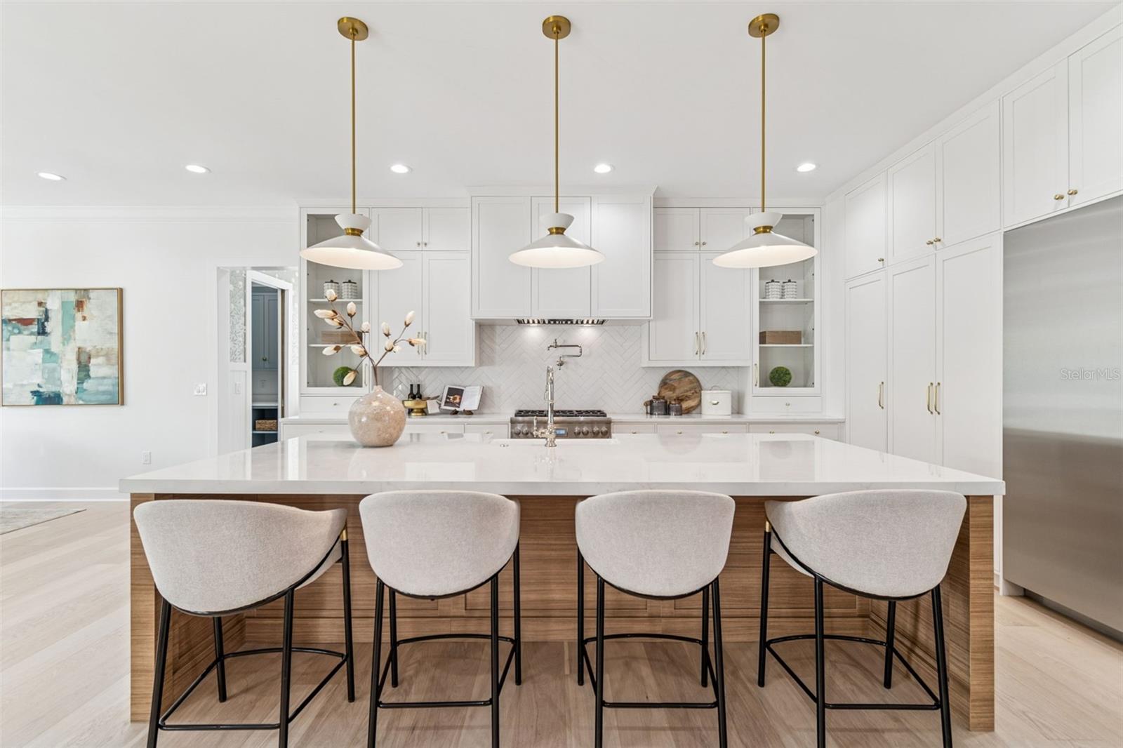 Image 2 of 87 For 4814 Euclid Avenue