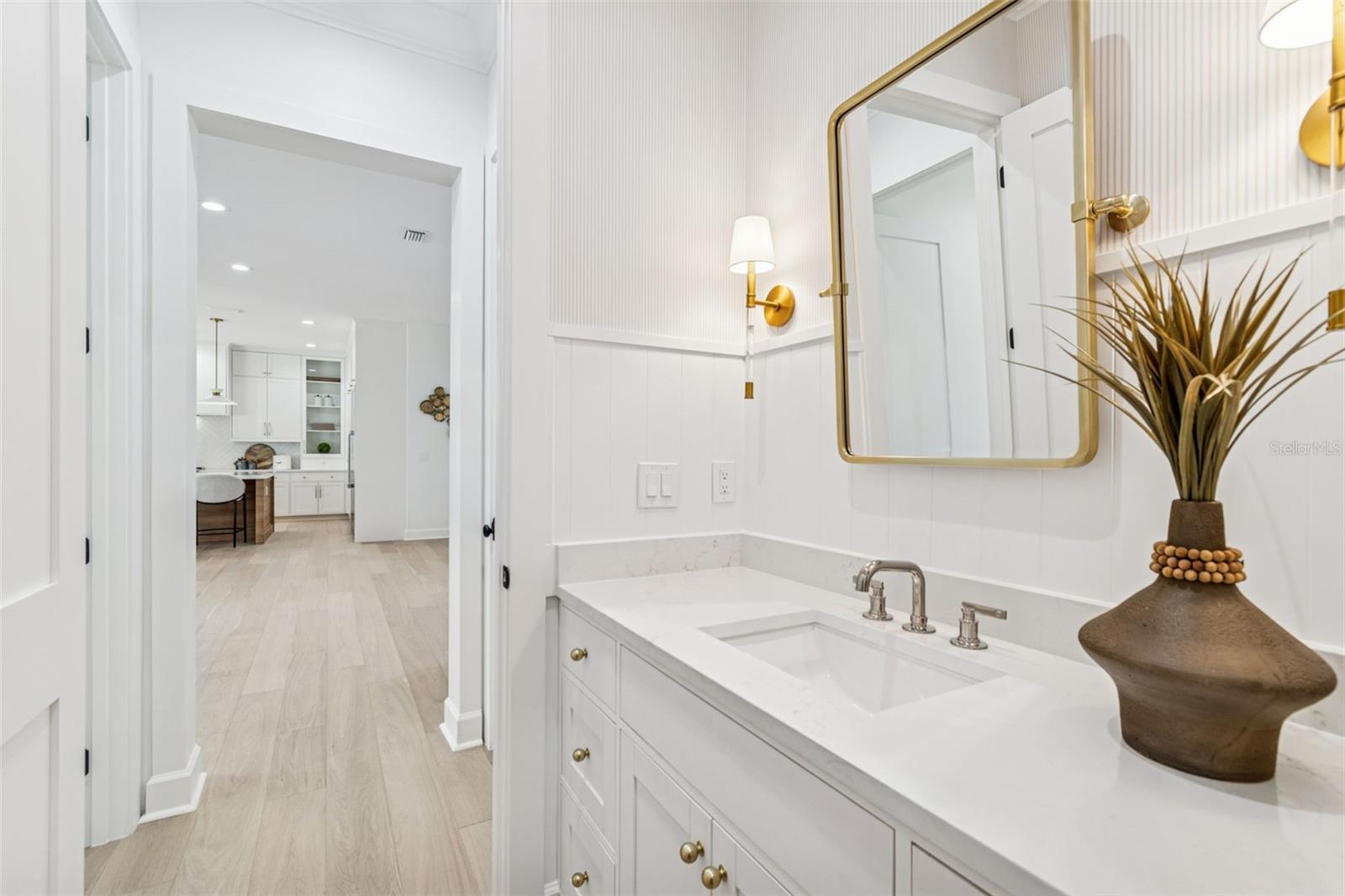 Image 33 of 87 For 4814 Euclid Avenue