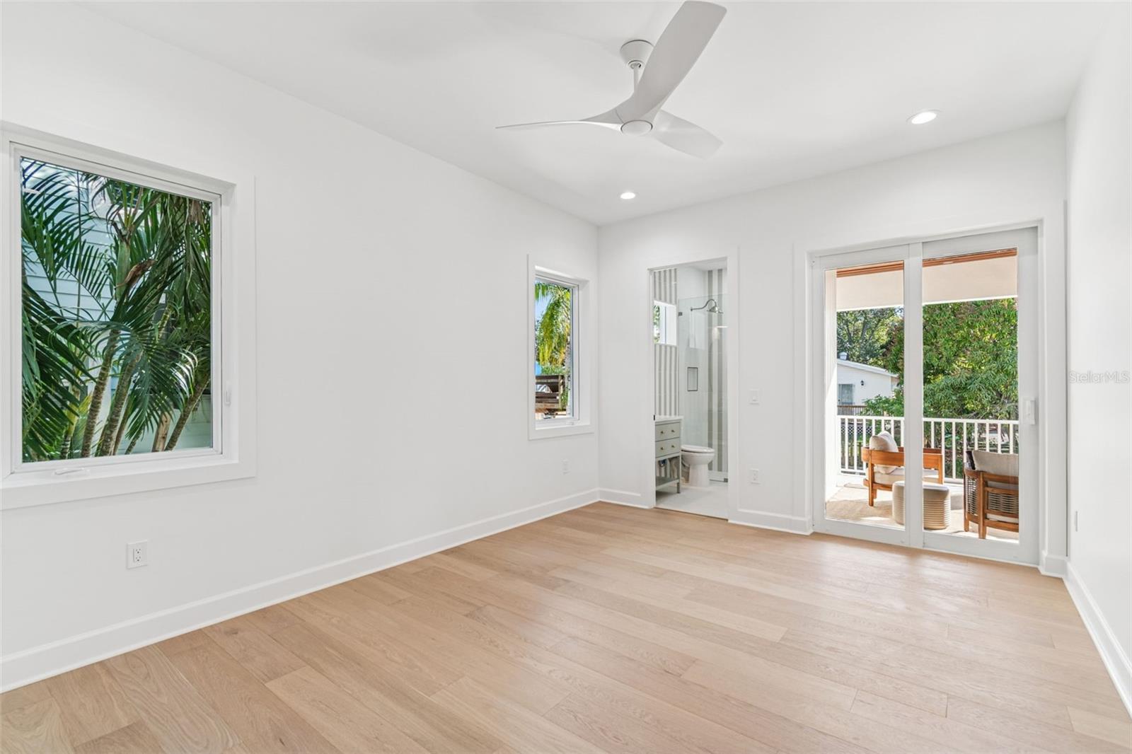 Image 34 of 87 For 4814 Euclid Avenue