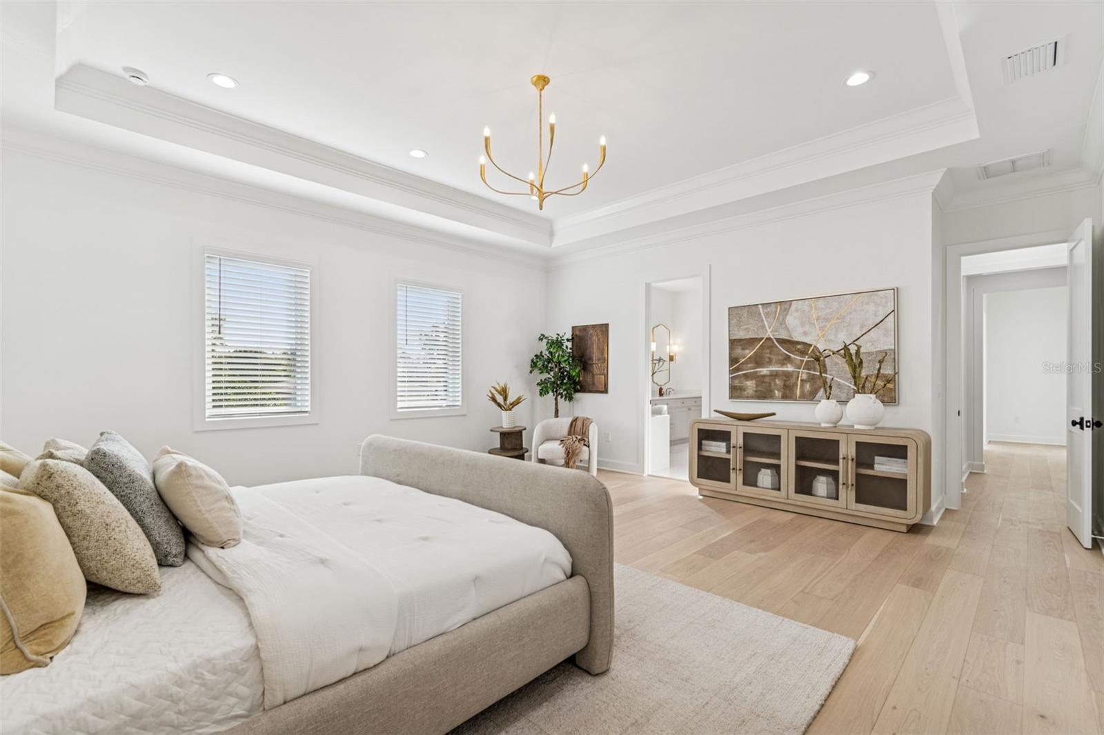 Image 59 of 87 For 4814 Euclid Avenue