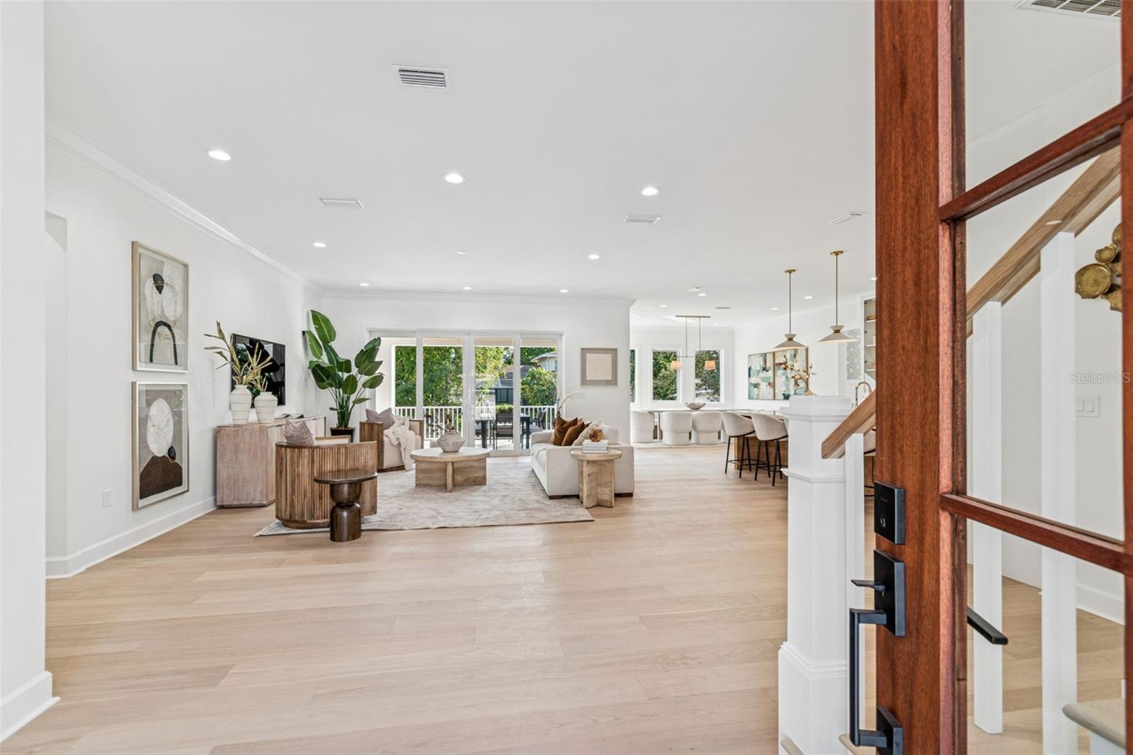 Image 9 of 87 For 4814 Euclid Avenue