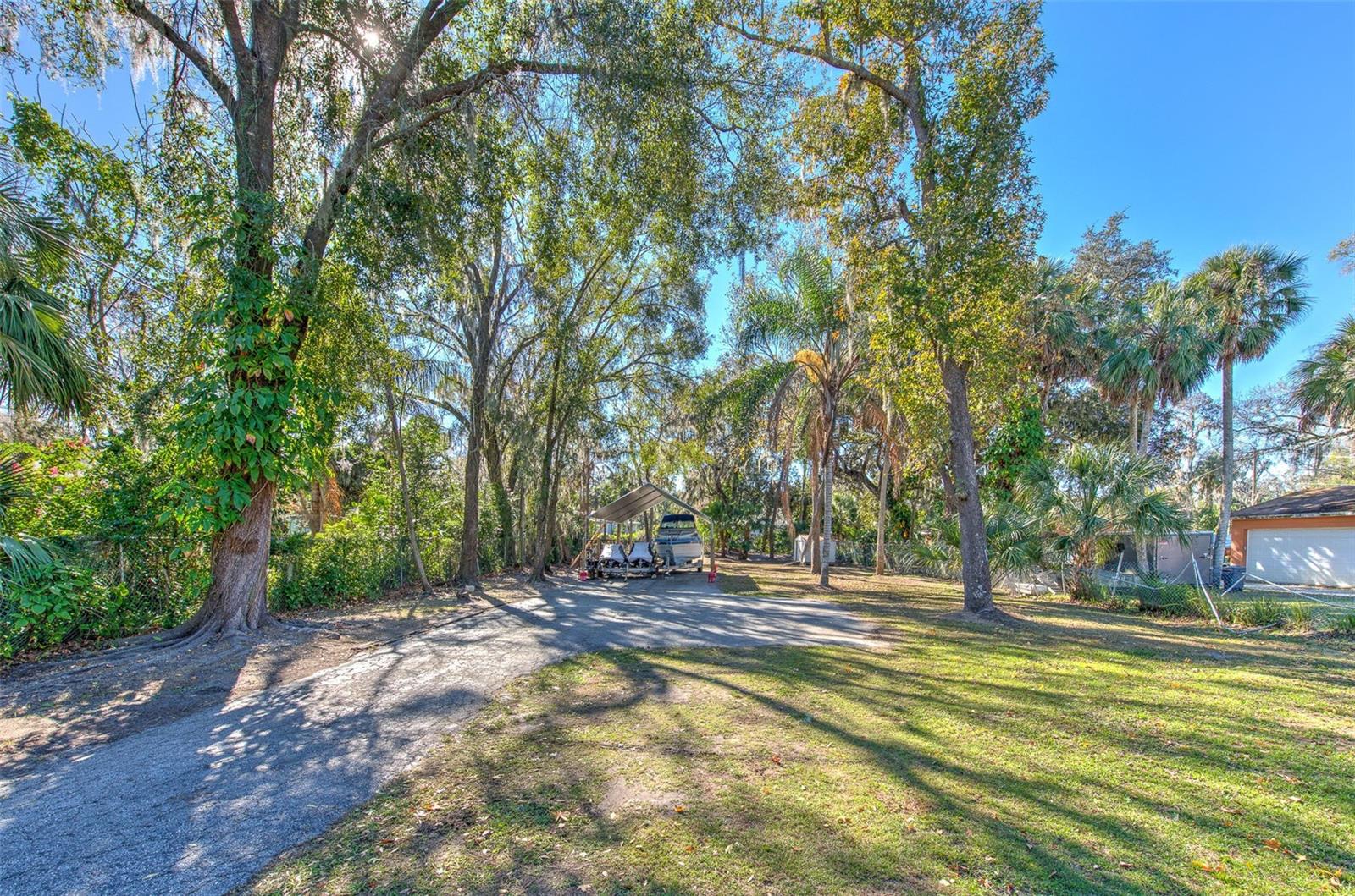 Image 15 of 16 For 4226 Alafia Boulevard