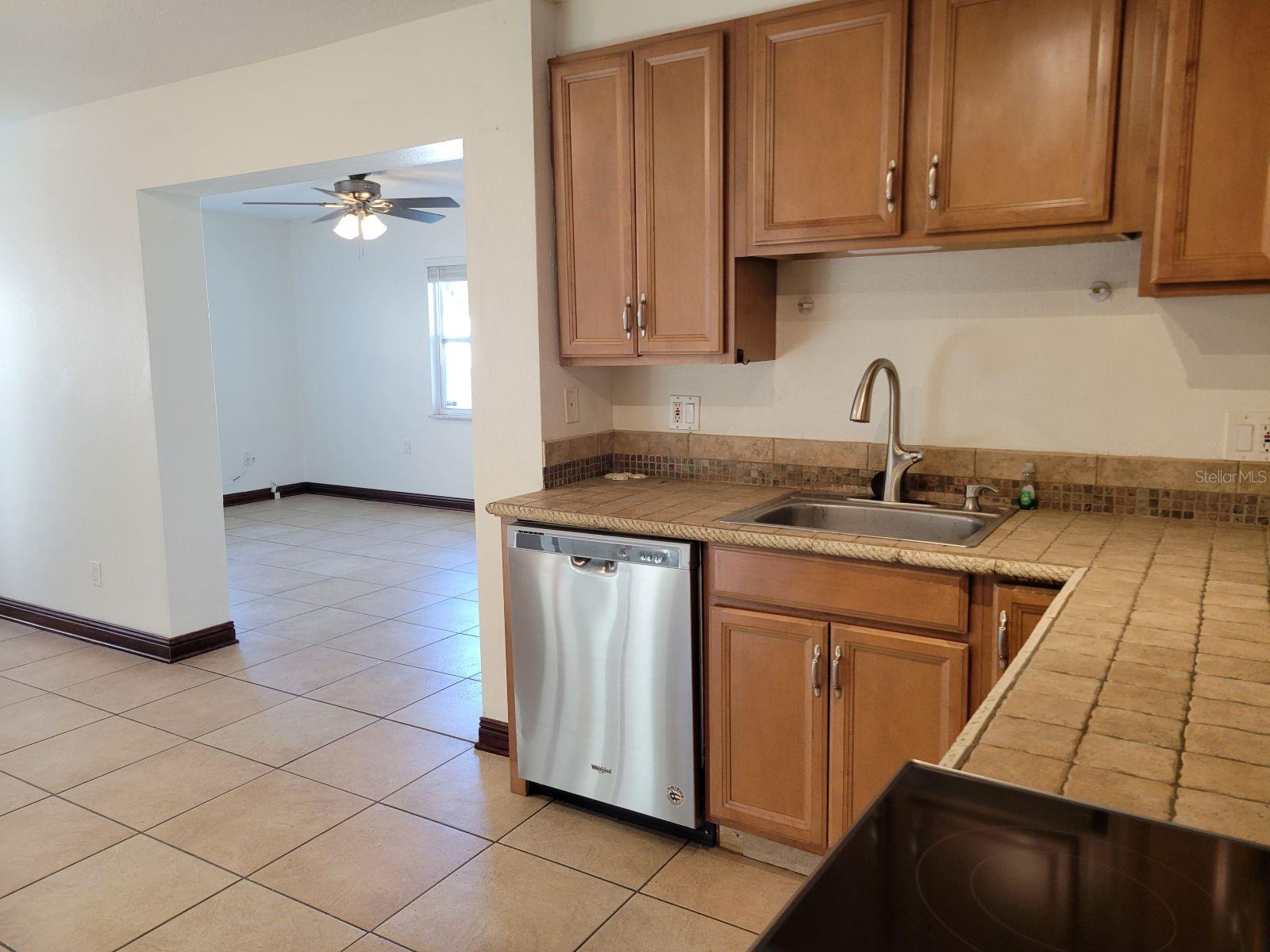 Image 12 of 25 For 2215 Lauren Drive