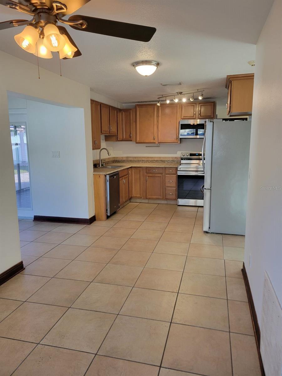 Image 8 of 25 For 2215 Lauren Drive