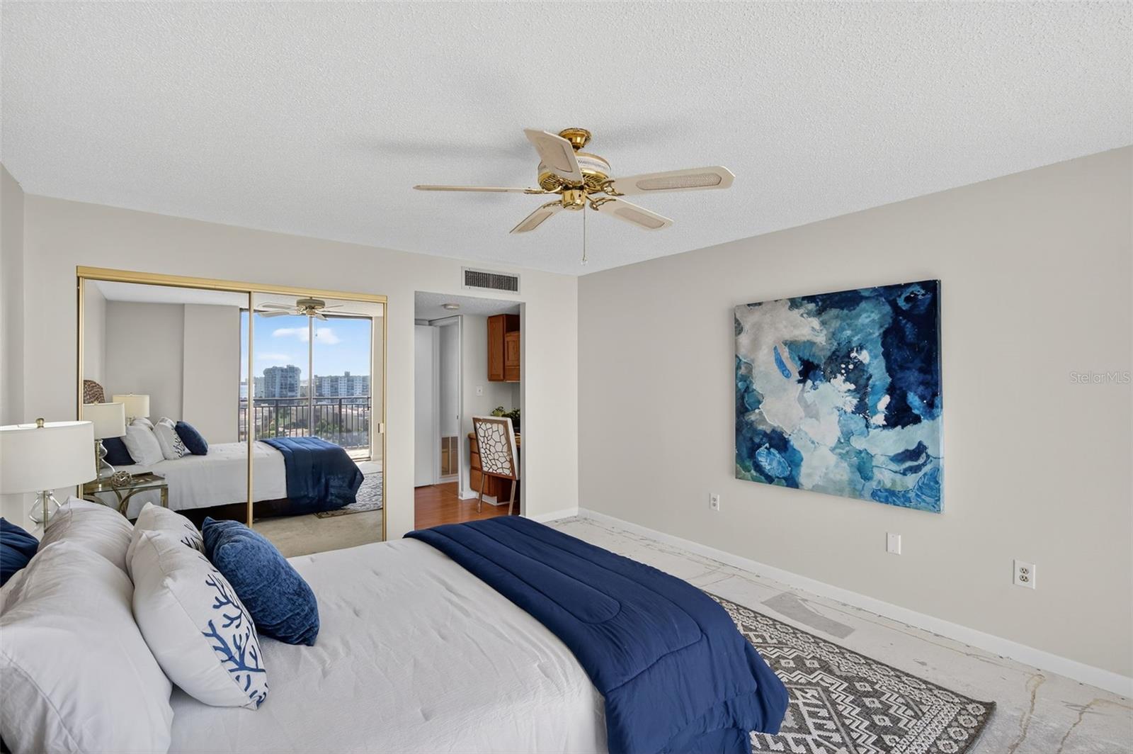 Image 30 of 54 For 7600 Bayshore Drive 902