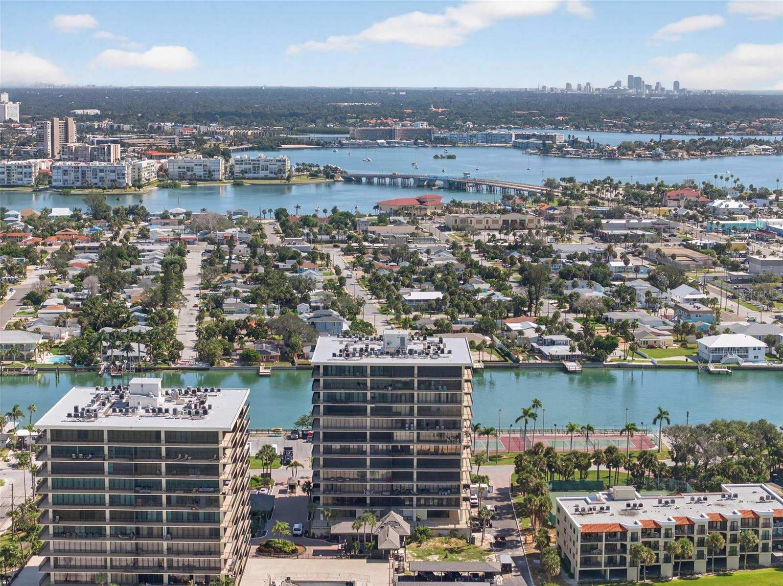 Image 51 of 54 For 7600 Bayshore Drive 902