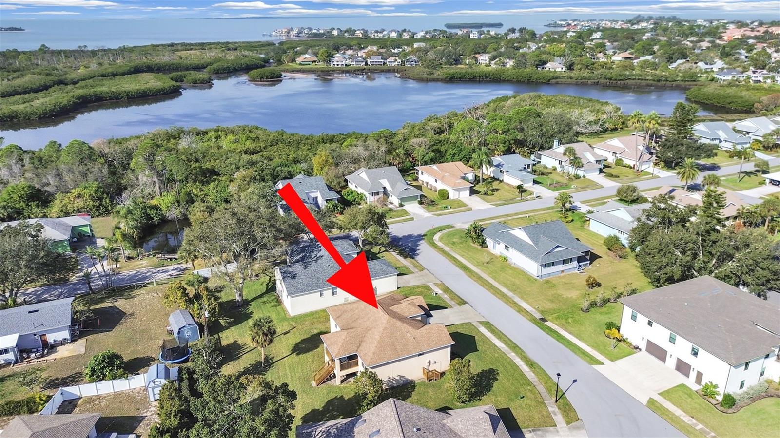 Image 10 of 75 For 1025 Lake Avoca Place