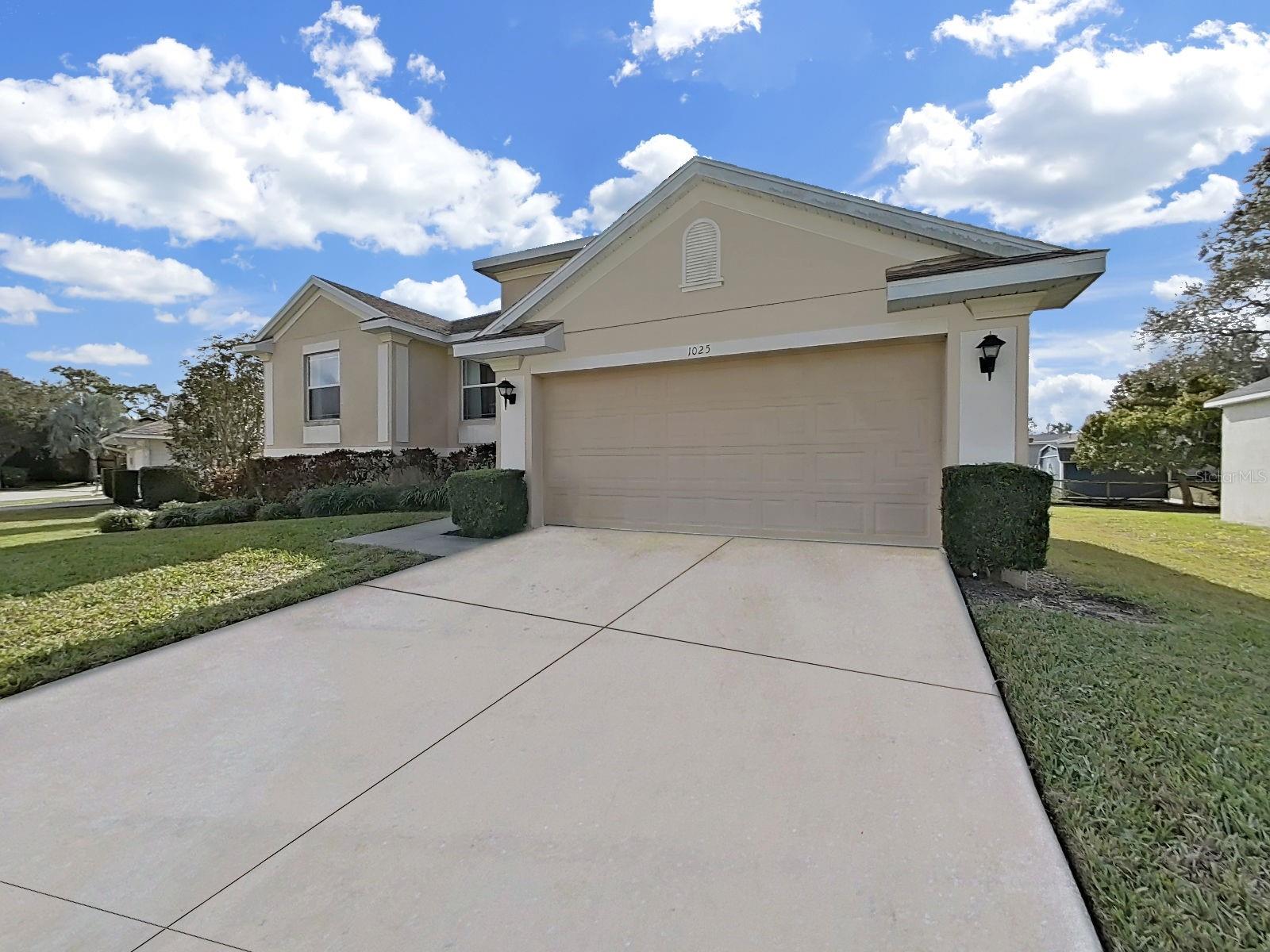 Image 14 of 75 For 1025 Lake Avoca Place