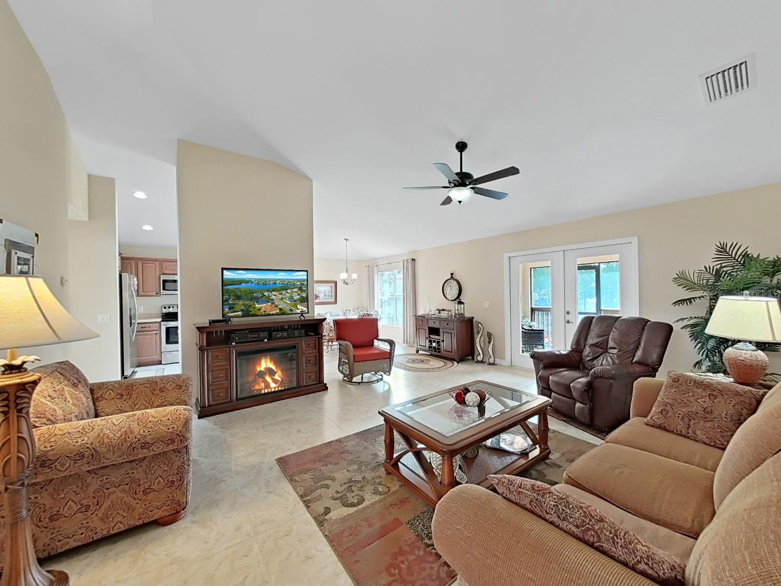 Image 30 of 75 For 1025 Lake Avoca Place