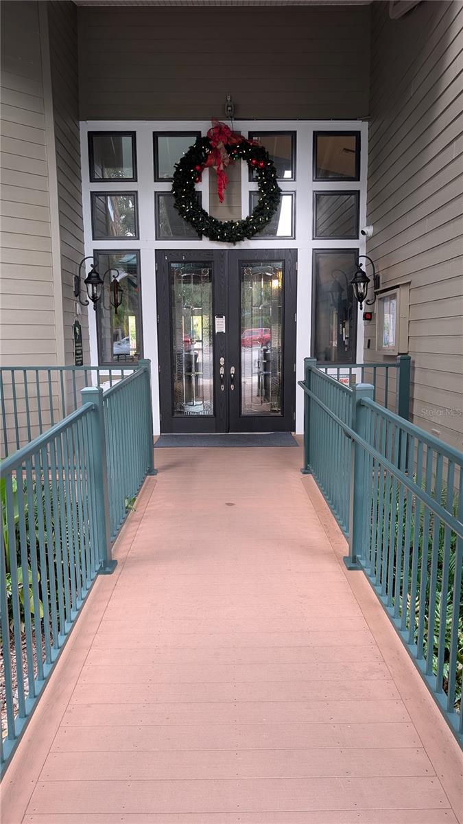 Image 55 of 75 For 1025 Lake Avoca Place