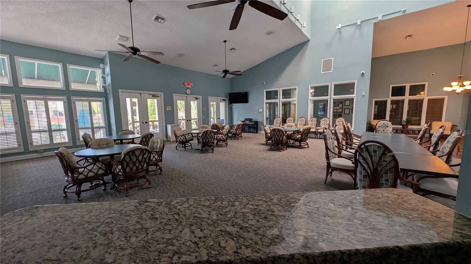 Image 60 of 75 For 1025 Lake Avoca Place