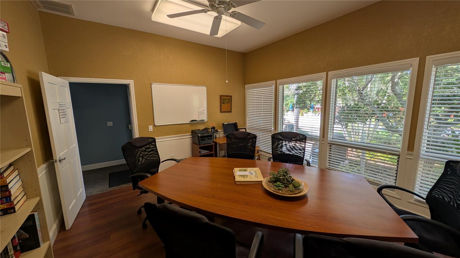 Image 65 of 75 For 1025 Lake Avoca Place