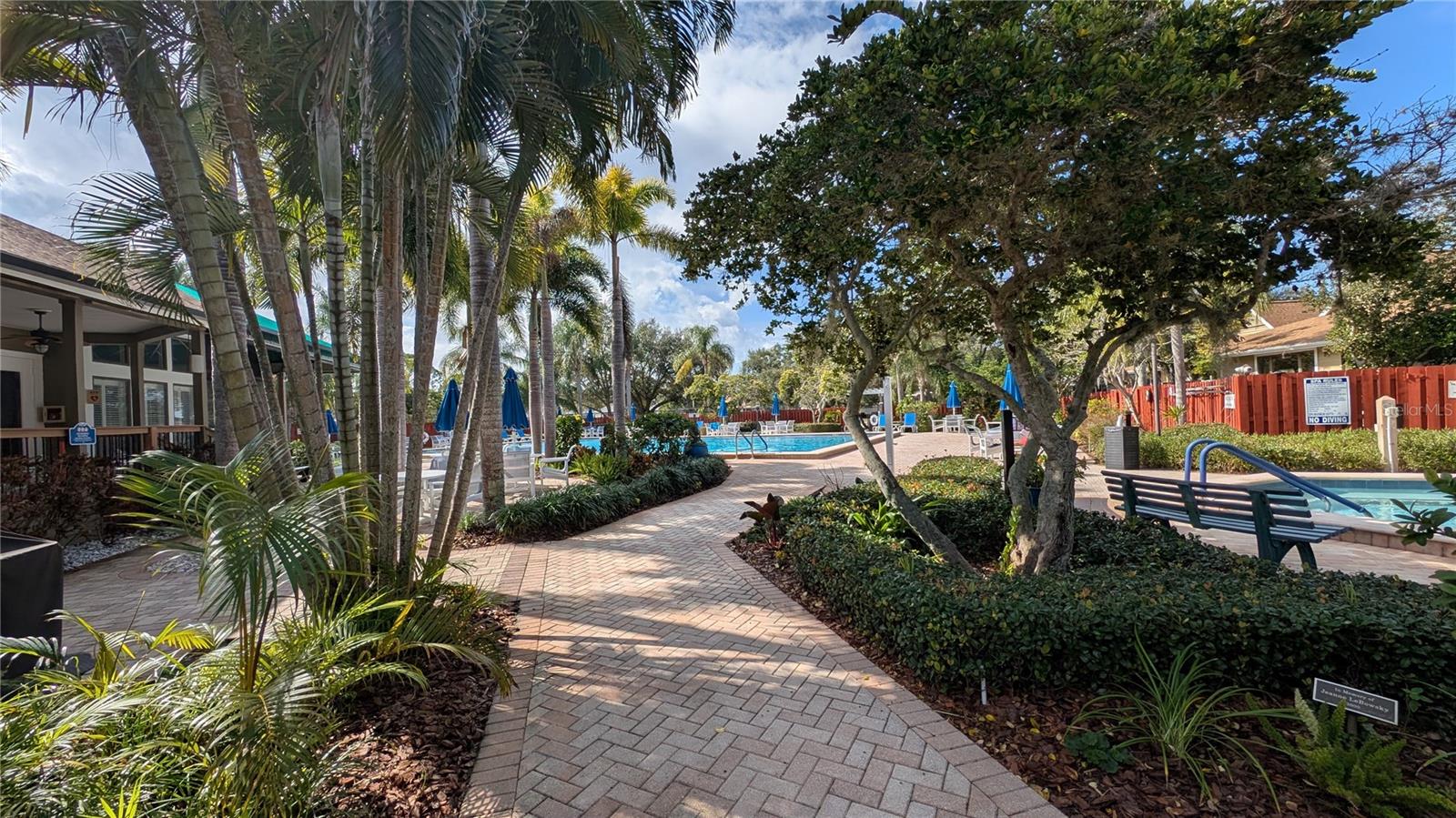 Image 71 of 75 For 1025 Lake Avoca Place