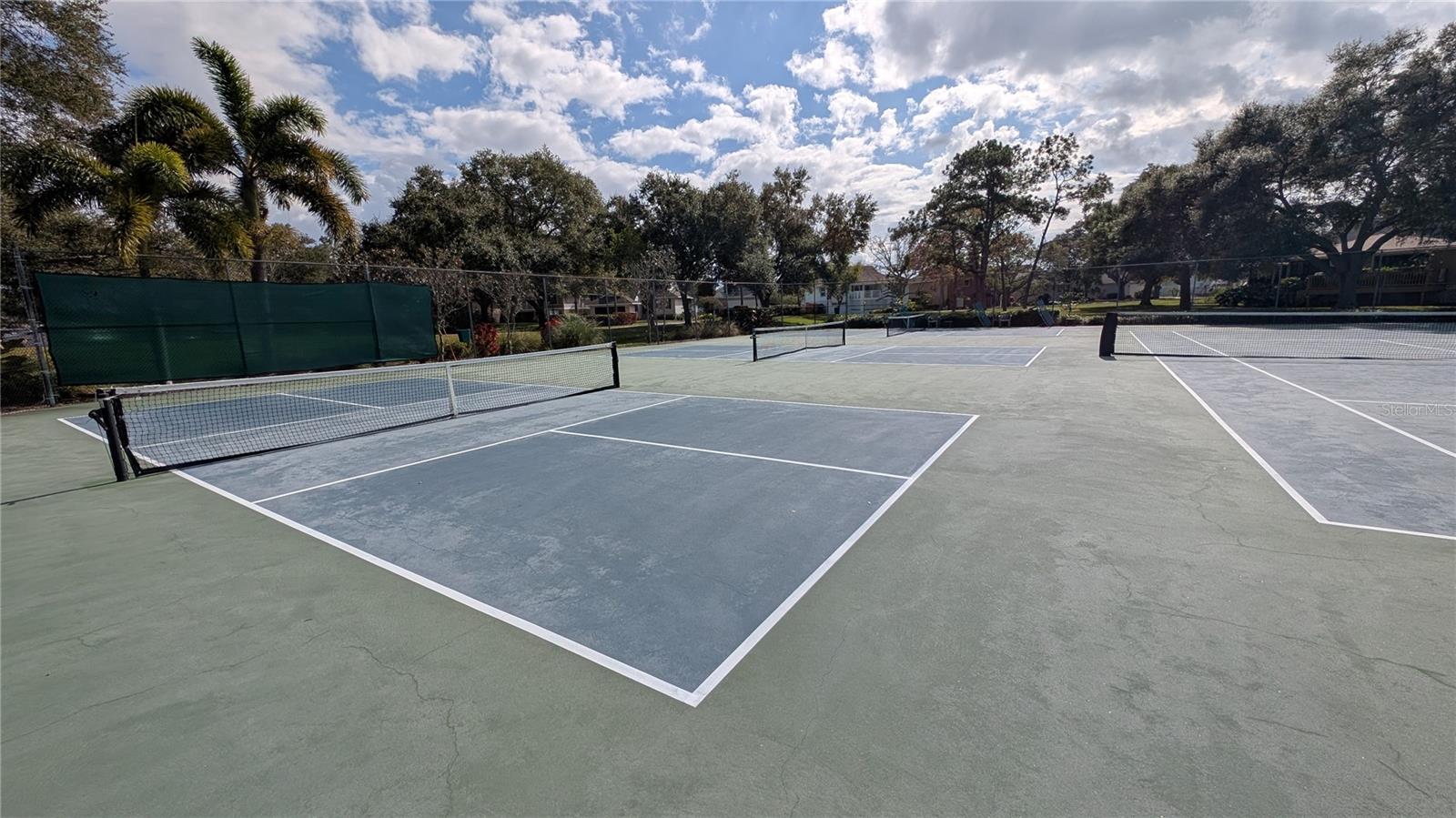 Image 73 of 75 For 1025 Lake Avoca Place