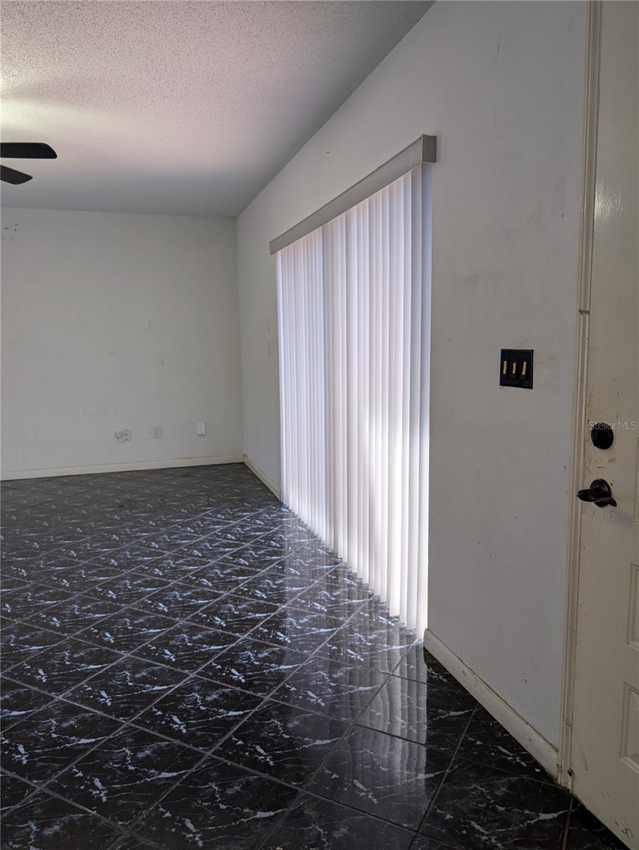 Image 10 of 46 For 8114 Oak Trace Way N D