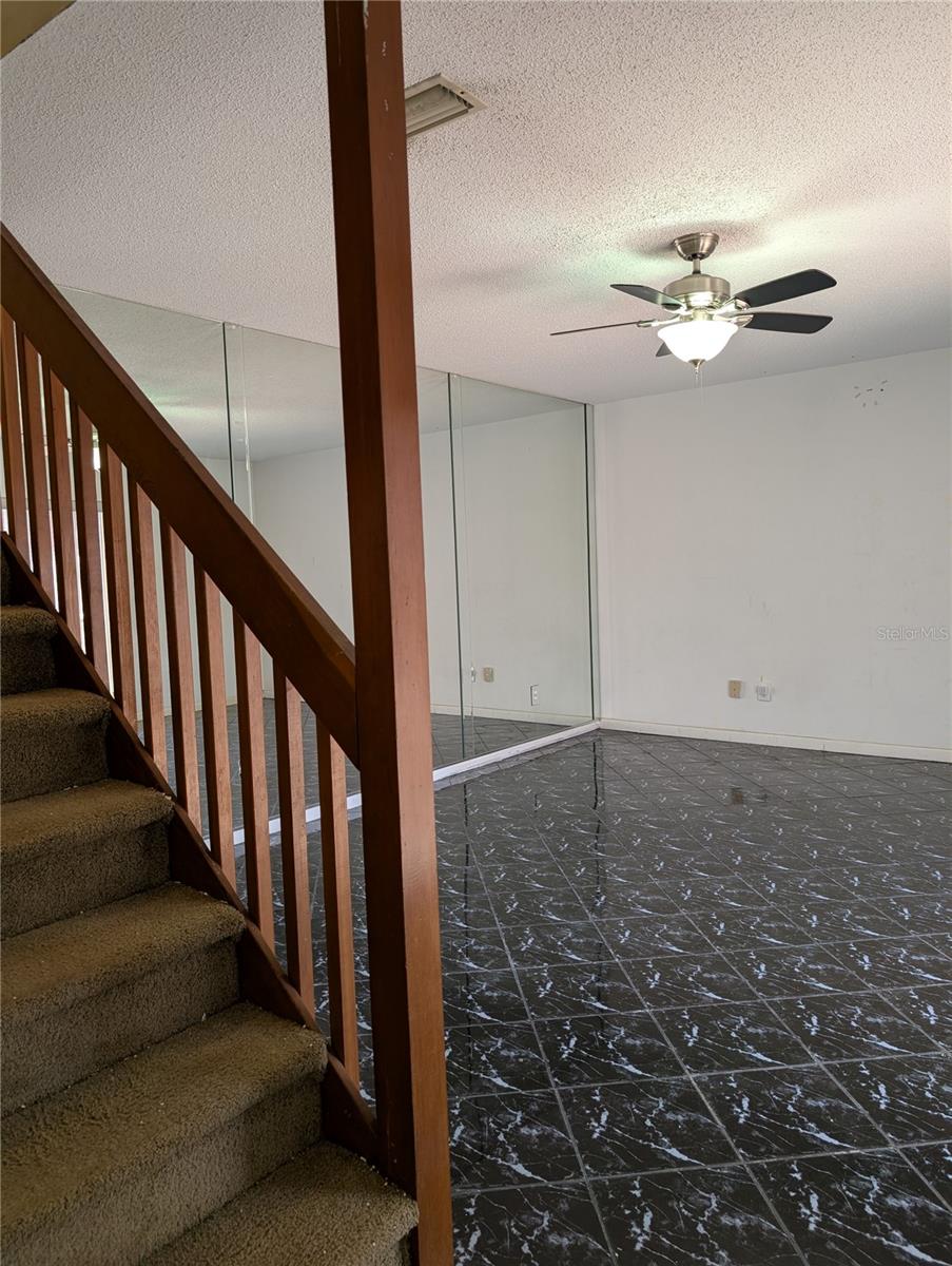 Image 11 of 46 For 8114 Oak Trace Way N D