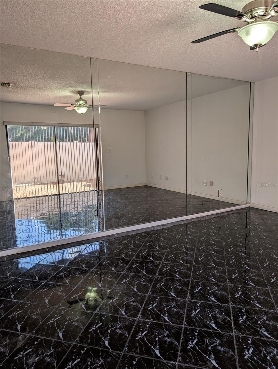 Image 12 of 46 For 8114 Oak Trace Way N D