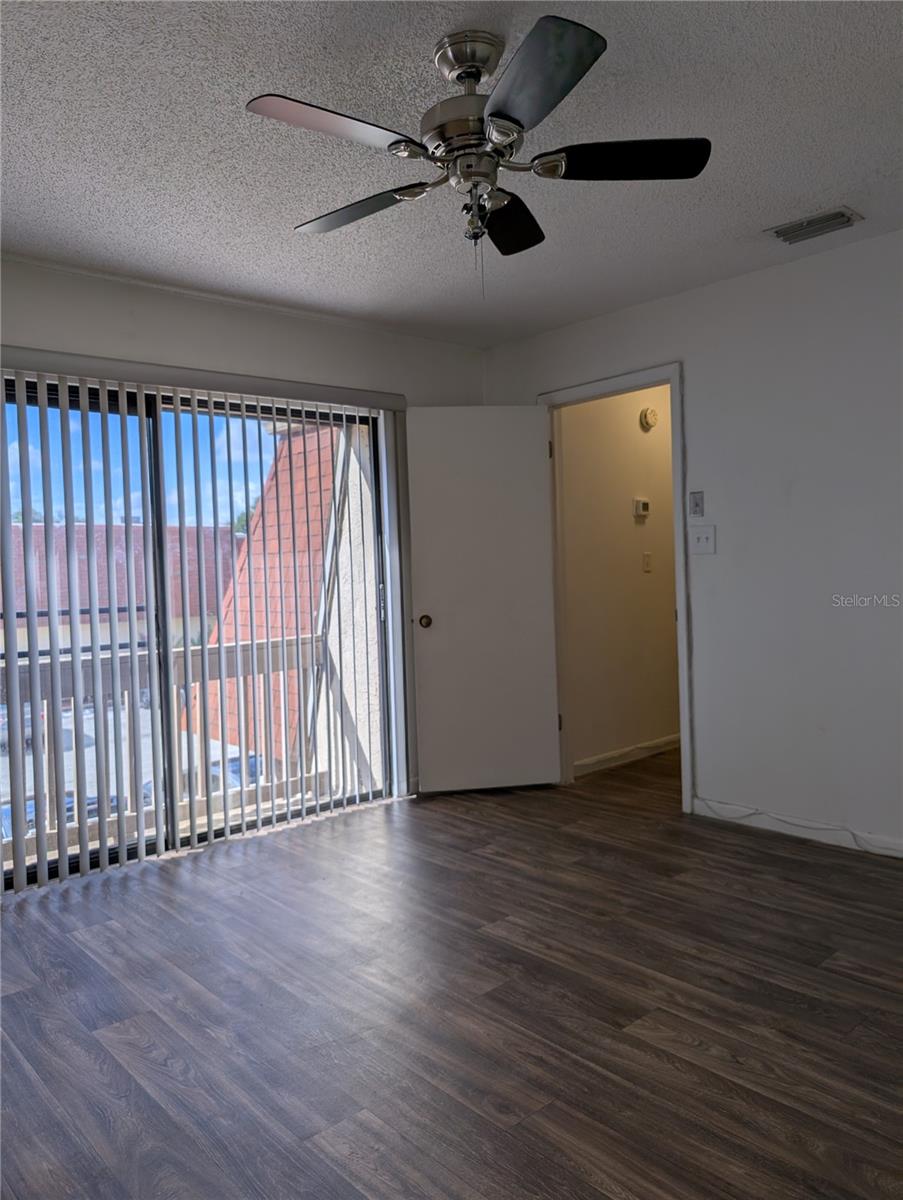 Image 39 of 46 For 8114 Oak Trace Way N D