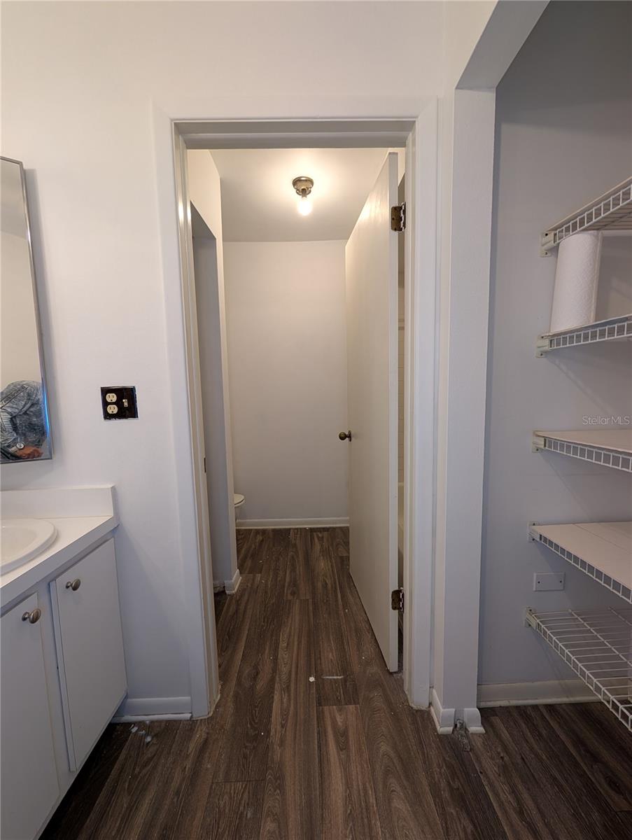 Image 41 of 46 For 8114 Oak Trace Way N D