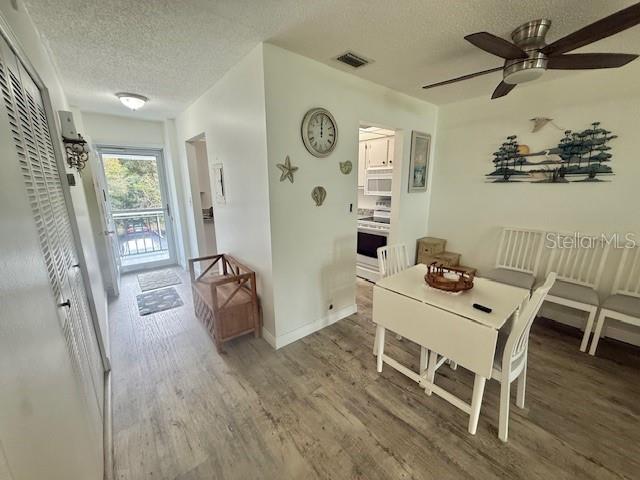 Image 10 of 29 For 2060 Marilyn Street 214