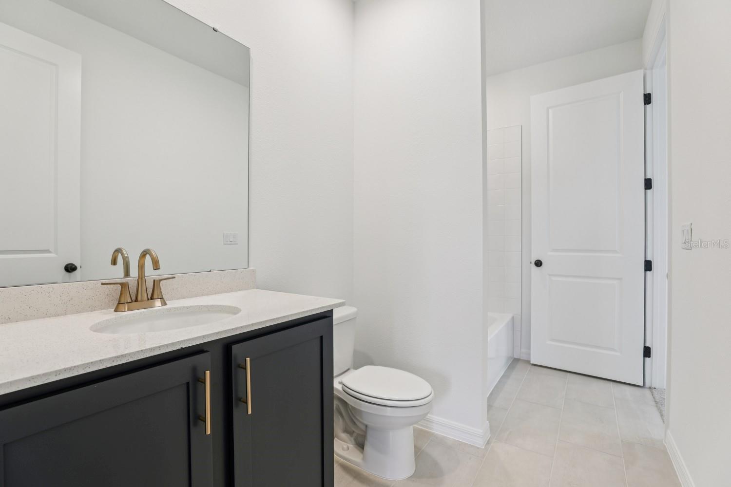 Image 25 of 49 For 5249 Painted Bamboo Street