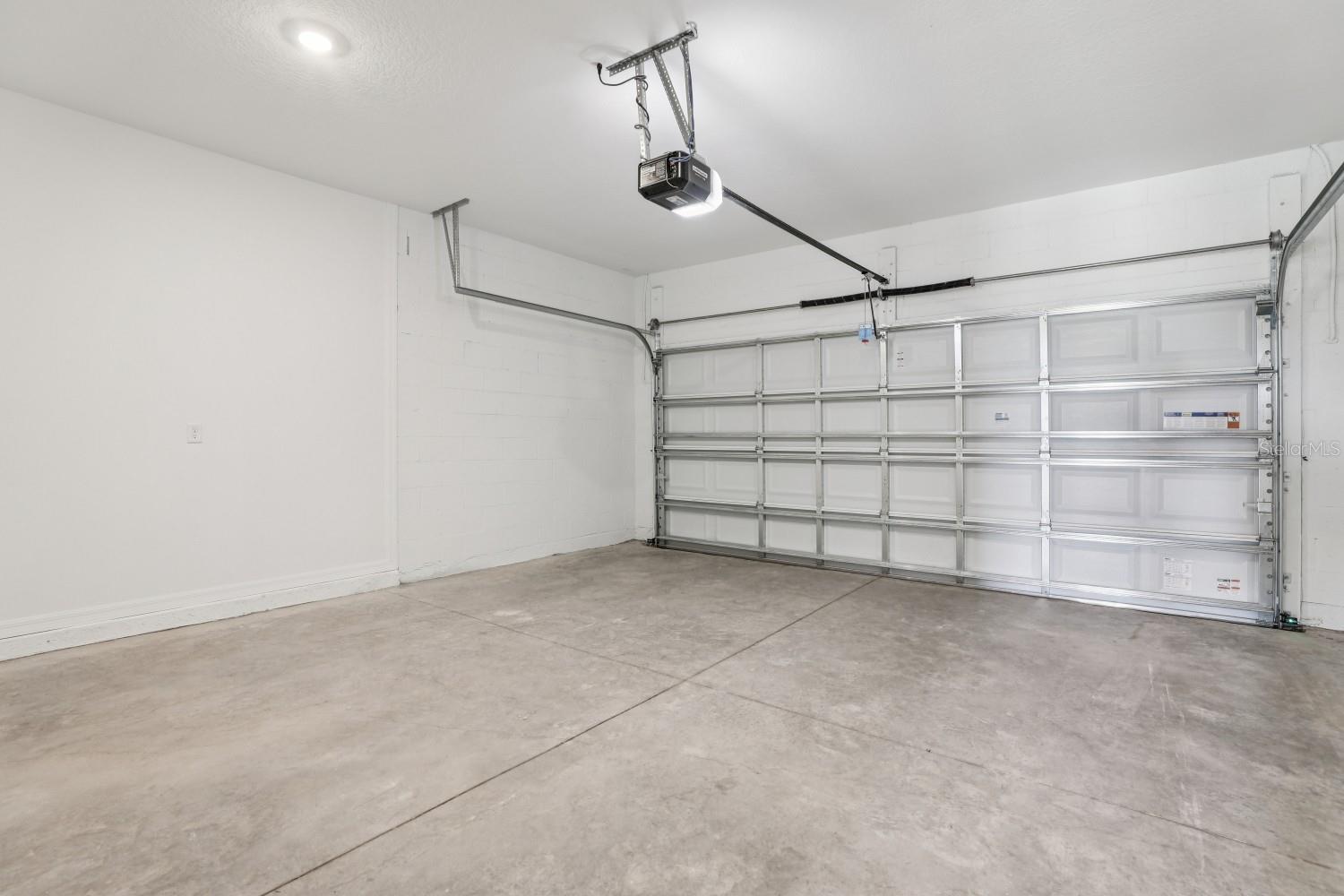 Image 39 of 49 For 5249 Painted Bamboo Street