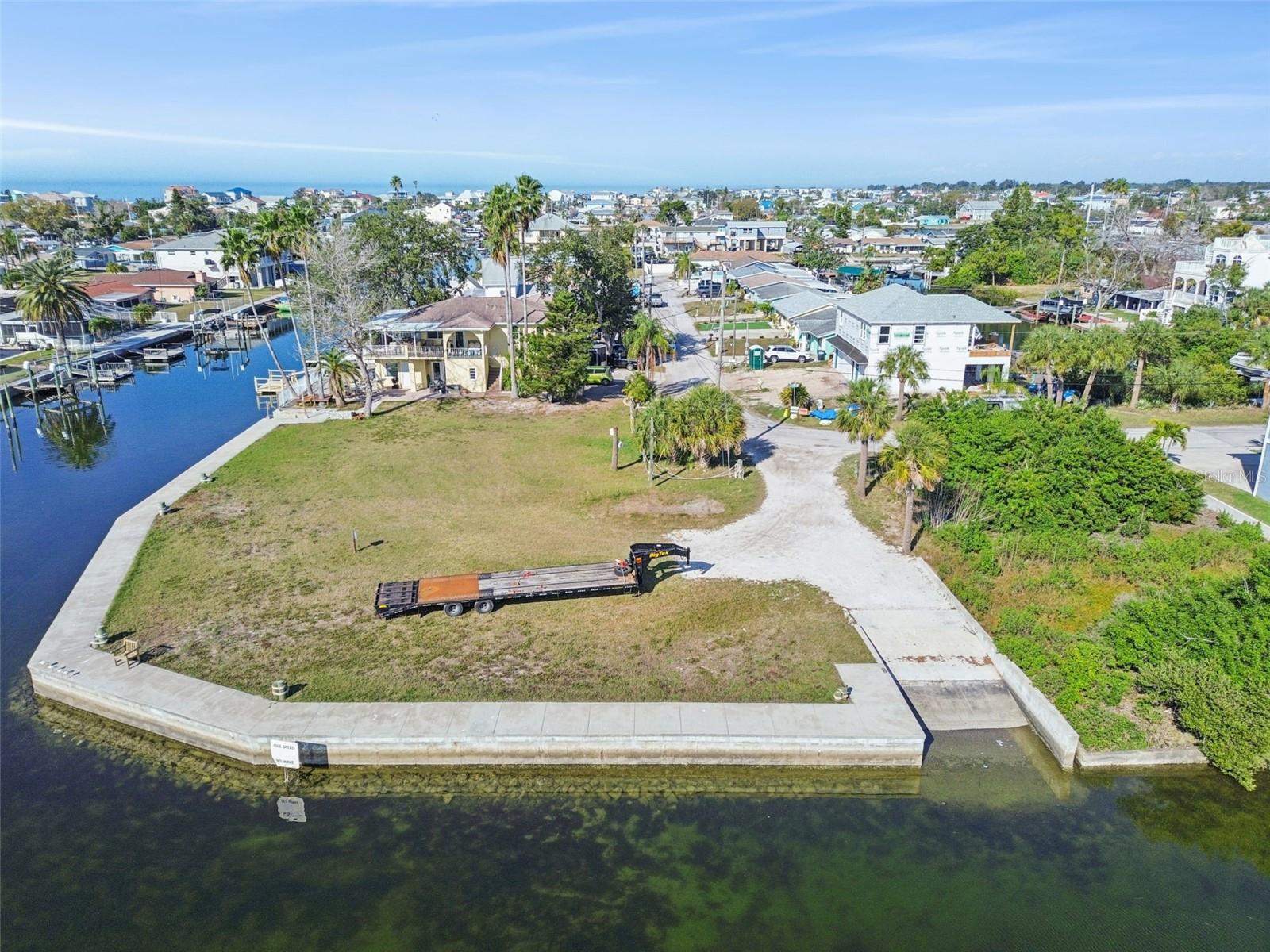 Listing photo id 20 for 6374 Boatyard Drive
