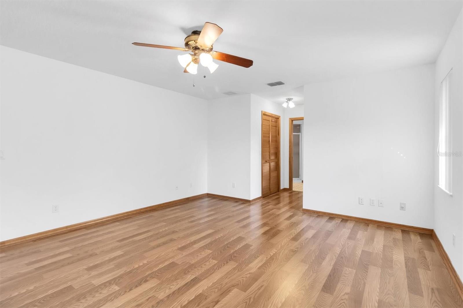 Image 19 of 47 For 2494 Axelwood Drive