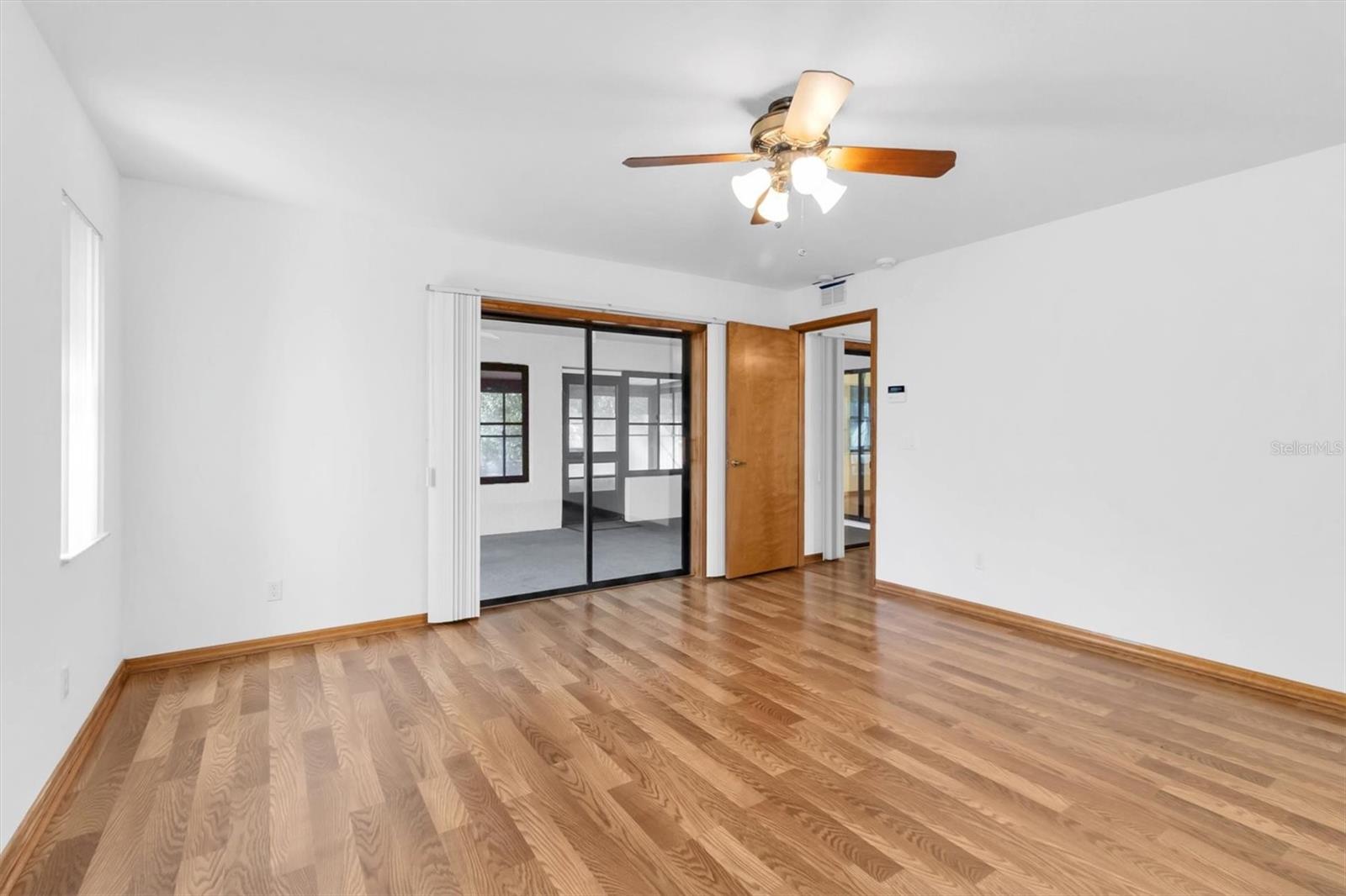 Image 20 of 47 For 2494 Axelwood Drive