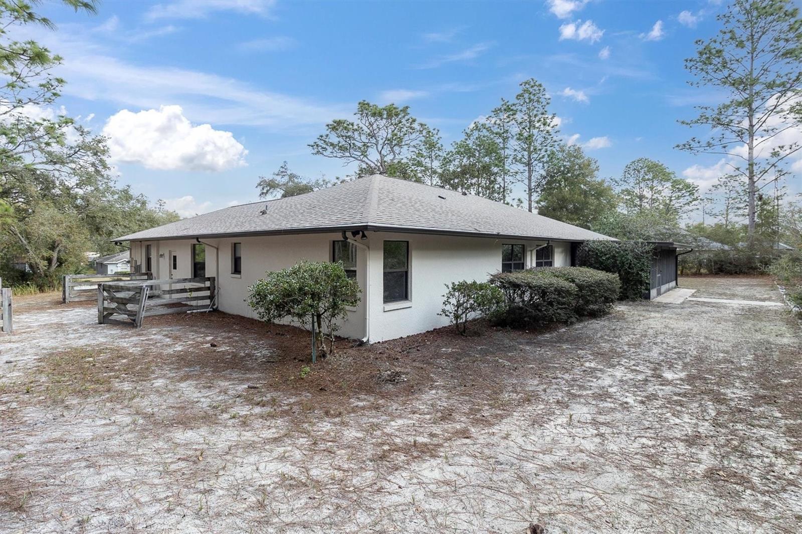 Image 36 of 47 For 2494 Axelwood Drive