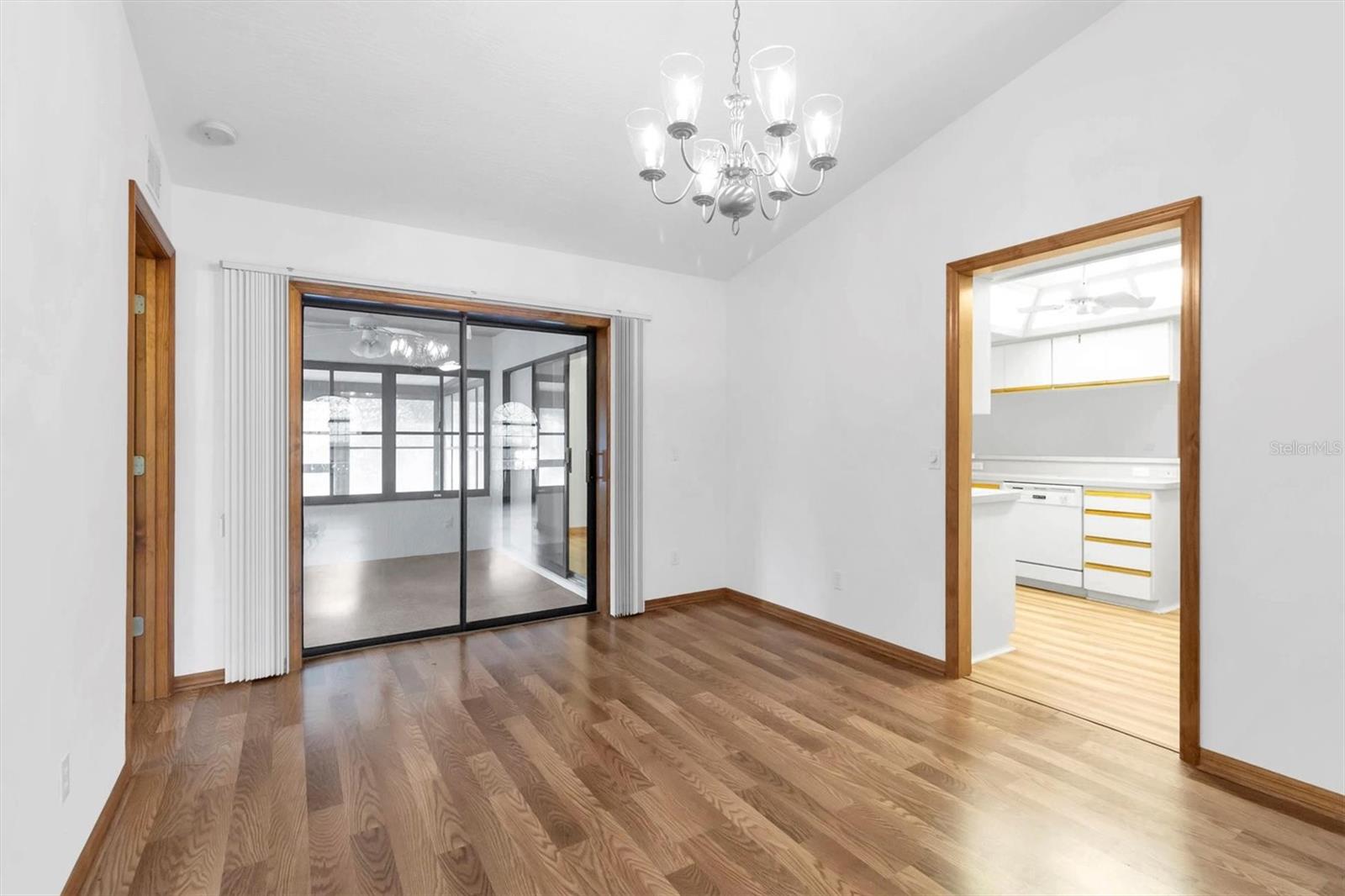 Image 9 of 47 For 2494 Axelwood Drive