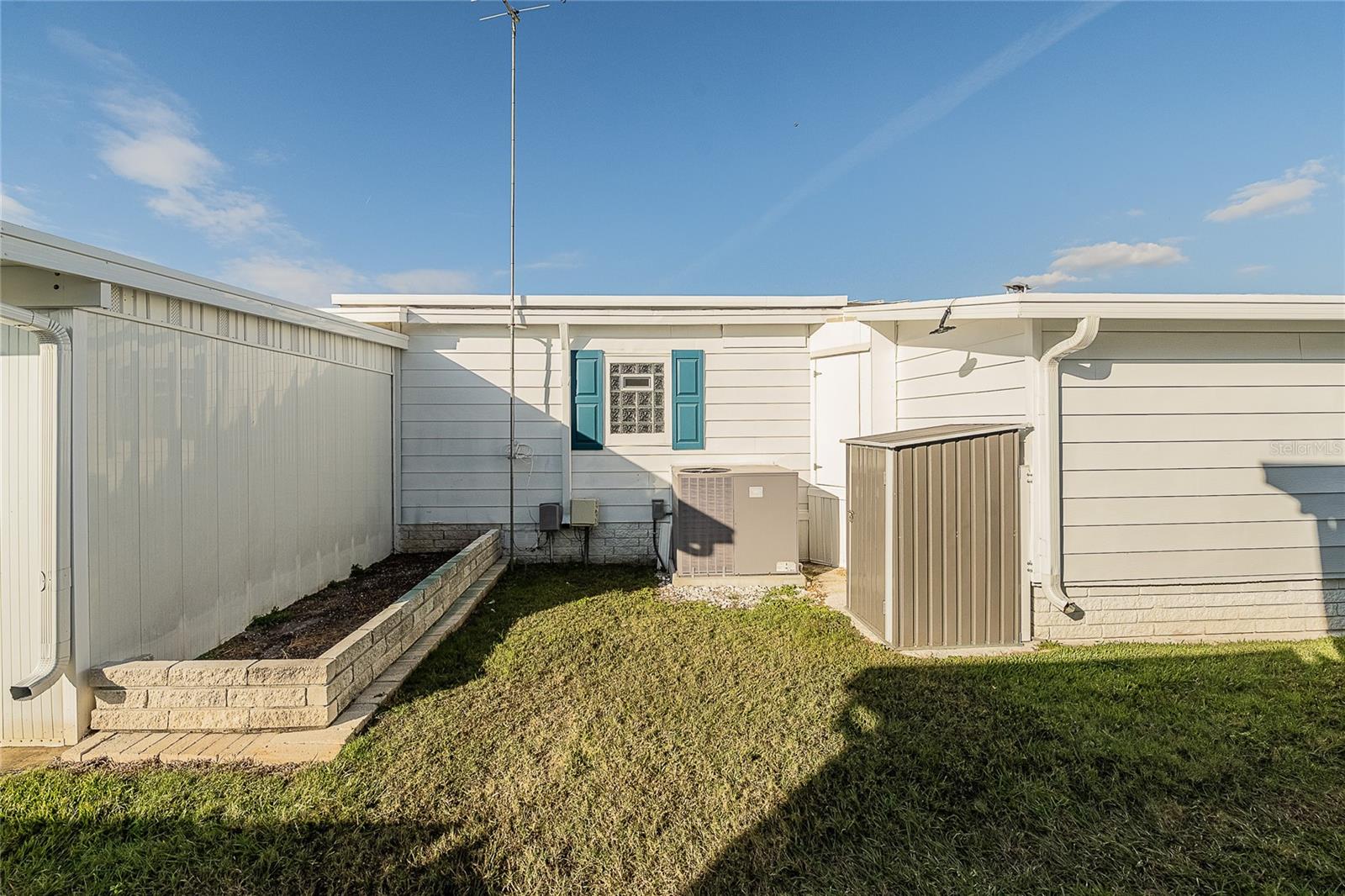 Image 41 of 59 For 5421 Mohawk Street