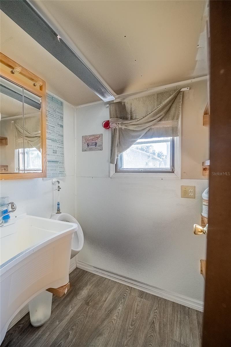 Image 46 of 59 For 5421 Mohawk Street