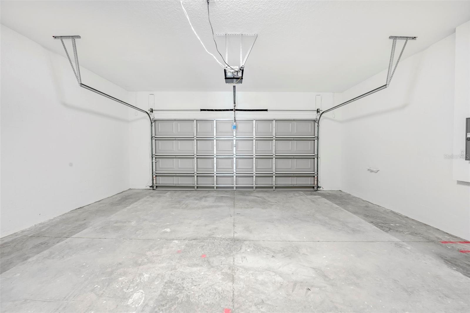 Image 52 of 75 For 9322 Seve Court