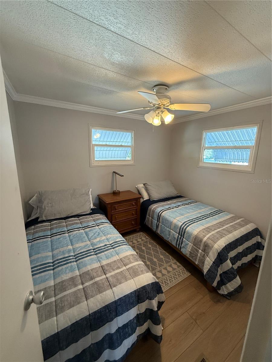 Image 14 of 21 For 7880 54th Avenue N 57