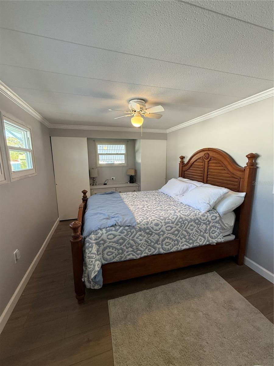 Image 17 of 21 For 7880 54th Avenue N 57