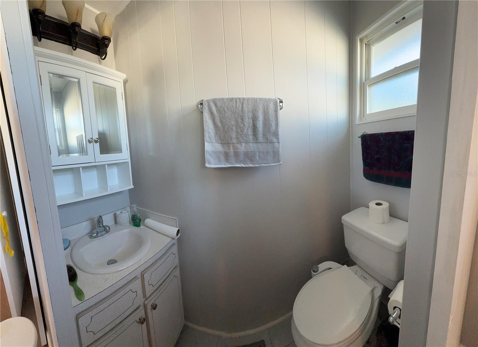 Image 18 of 21 For 7880 54th Avenue N 57