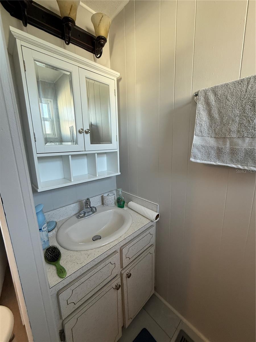 Image 20 of 21 For 7880 54th Avenue N 57