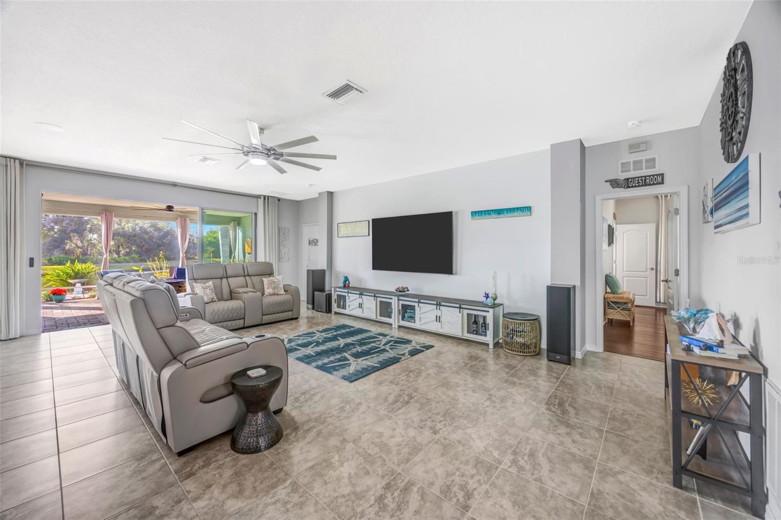 Image 20 of 77 For 5652 Fisher Glen Loop