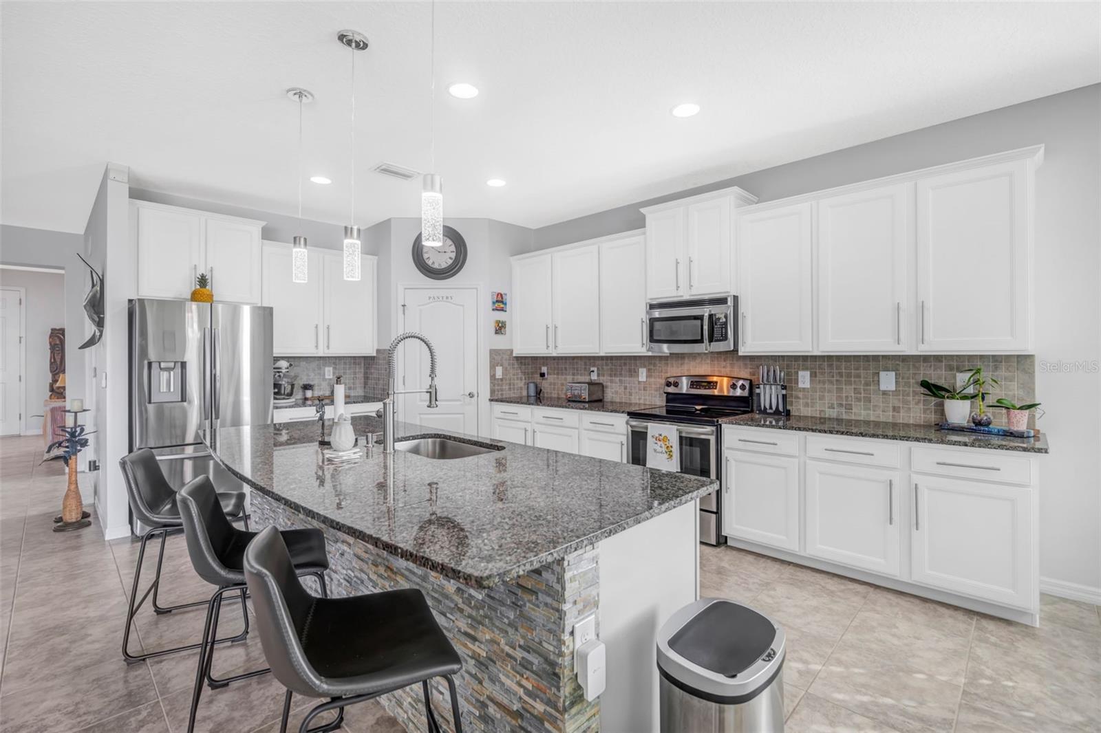 Image 25 of 77 For 5652 Fisher Glen Loop