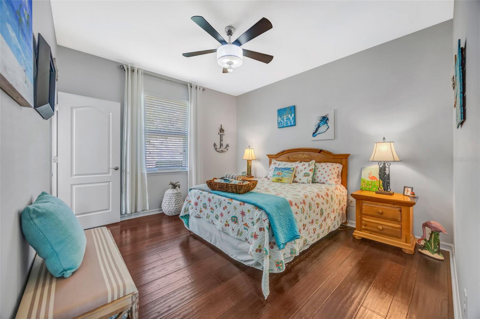 Image 42 of 77 For 5652 Fisher Glen Loop