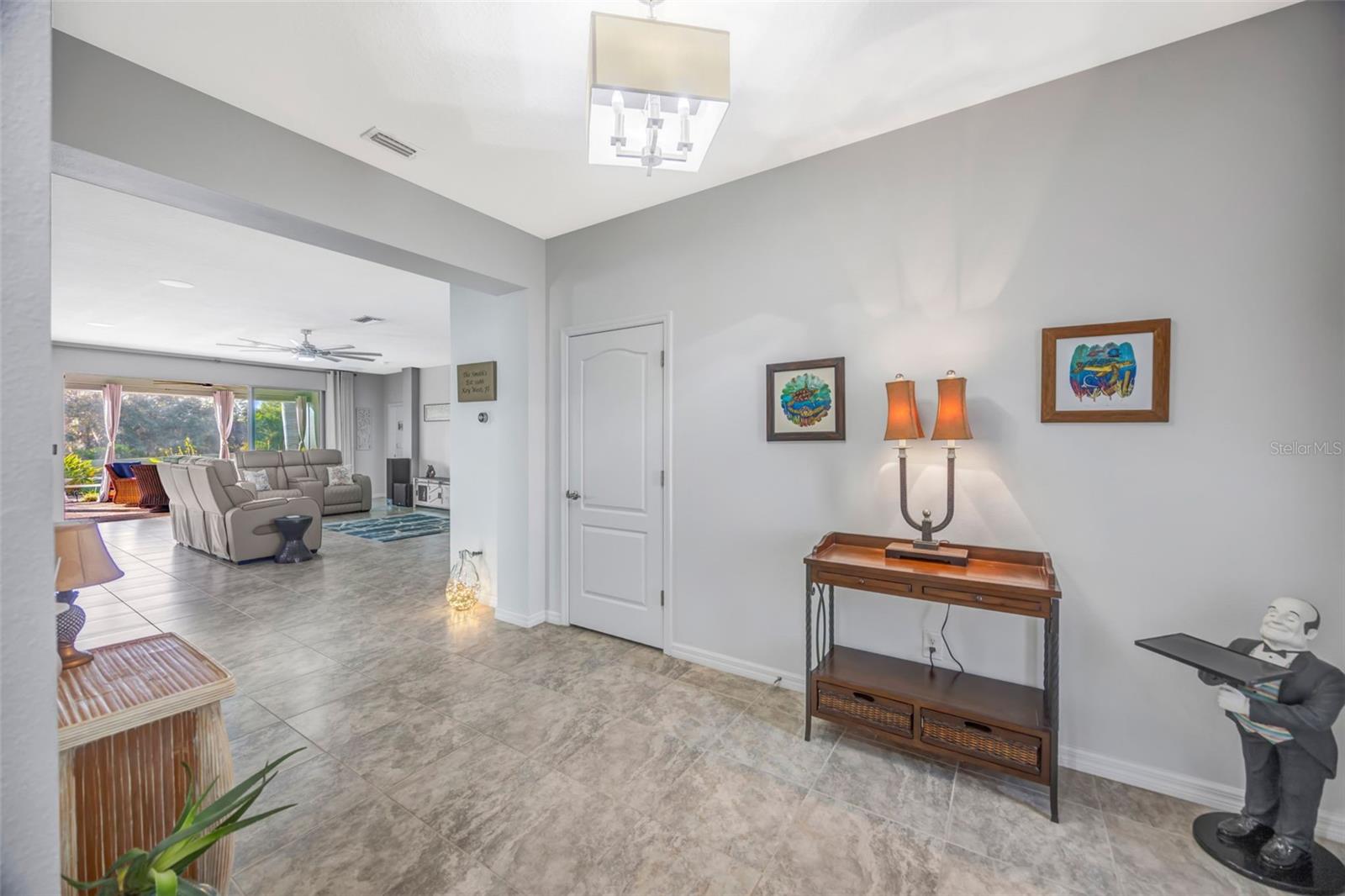 Image 8 of 77 For 5652 Fisher Glen Loop