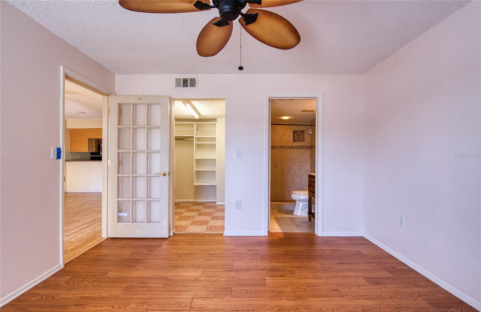 Image 10 of 27 For 6125 113th Street 508