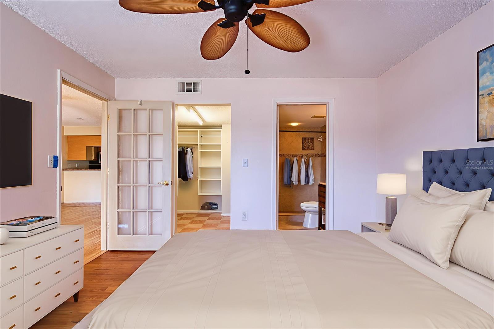 Image 8 of 27 For 6125 113th Street 508